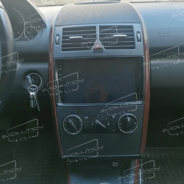 Cartablet Evolution 9” per Mercedes Viano - Image 3